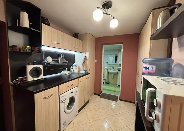 партерен Sunny Garden 아파트