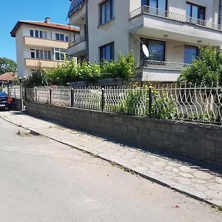 партерен Sunny Garden * Αγαθούπολη