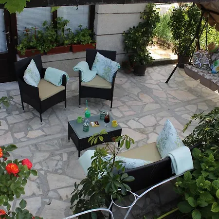 партерен Sunny Garden *