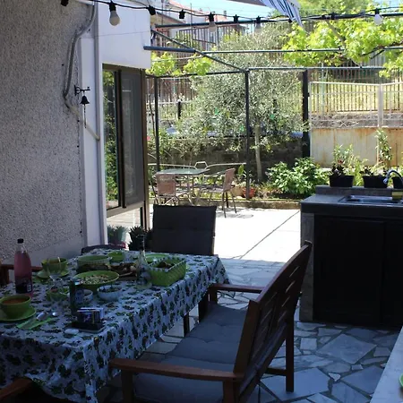 партерен Sunny Garden *