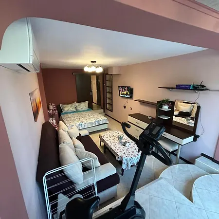 партерен Sunny Garden *